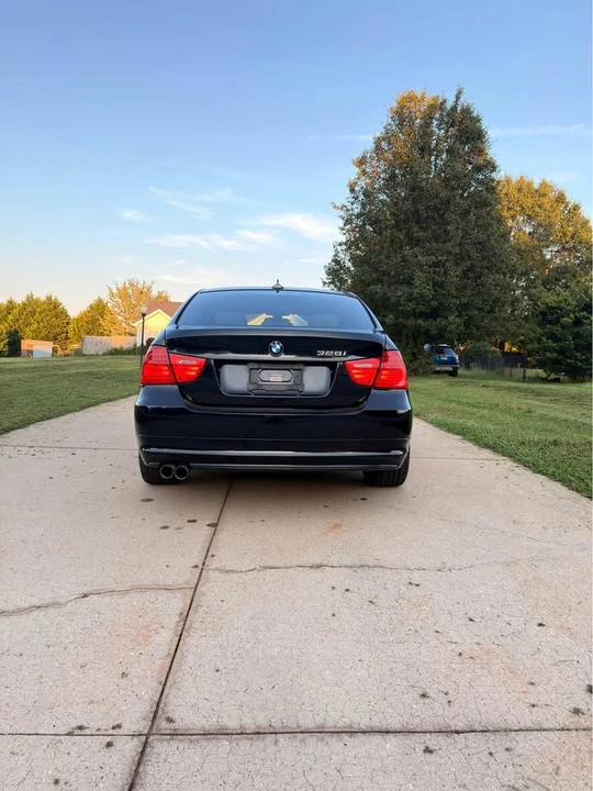 2011 BMW E90 3 Series Sedan - Image 3 of 14