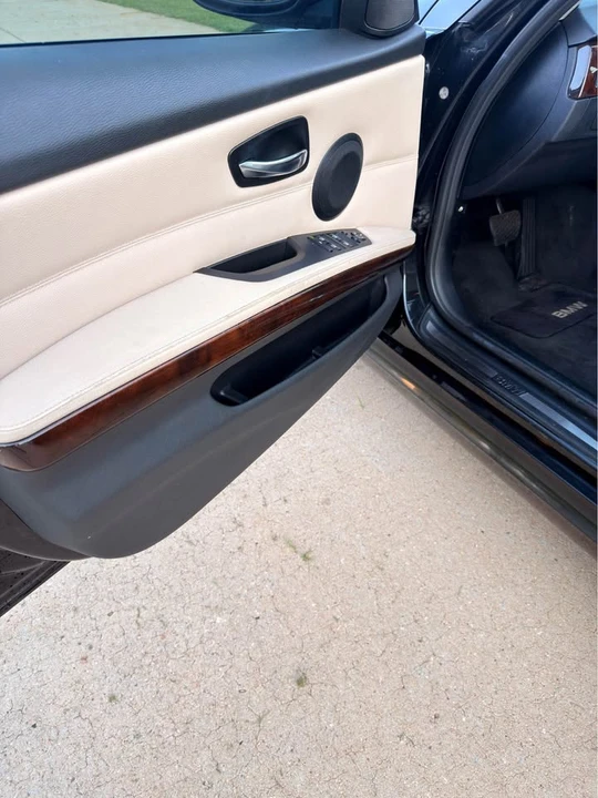 2011 BMW E90 3 Series Sedan - Image 12 of 14