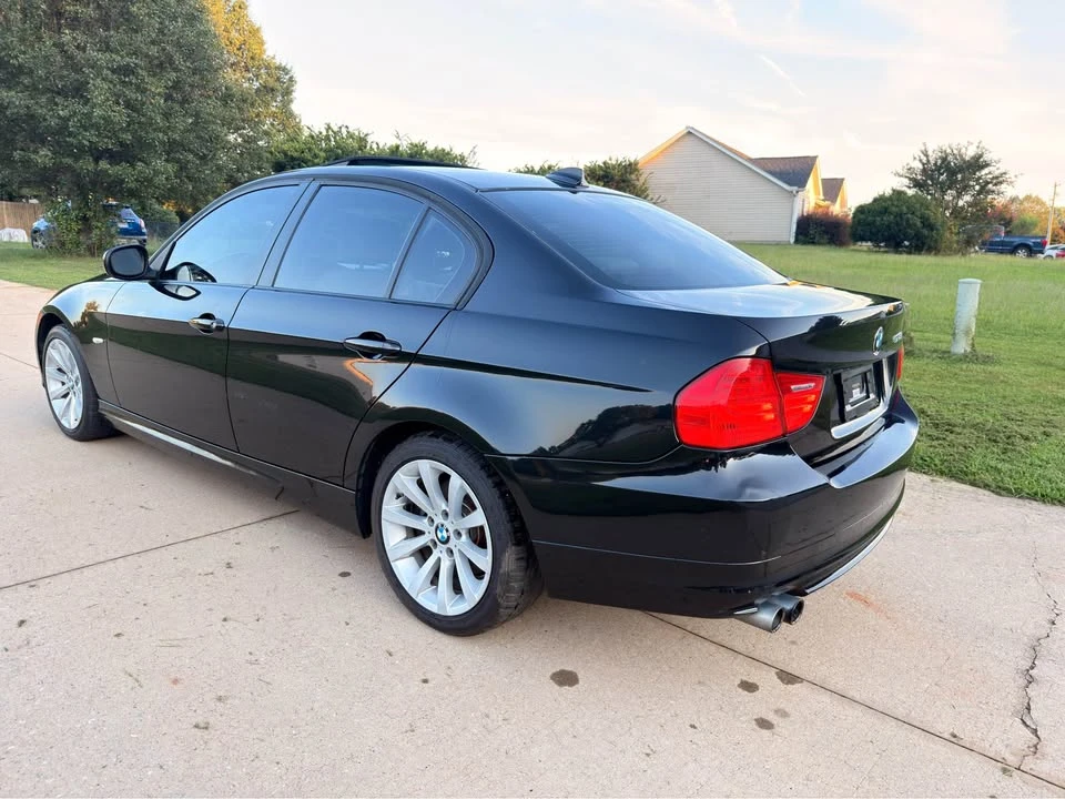 2011 BMW E90 3 Series Sedan - Image 4 of 14