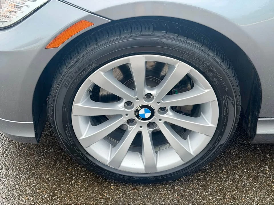 2011 BMW E90 3 Series Sedan - Image 10 of 19