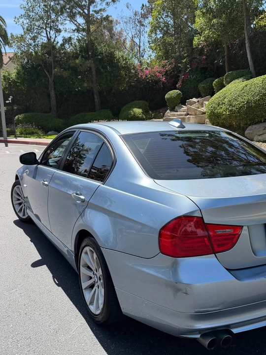 2011 BMW E90 3 Series Sedan - Image 6 of 20