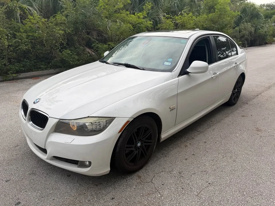 2011 BMW E90 3 Series Sedan - Image 2 of 15