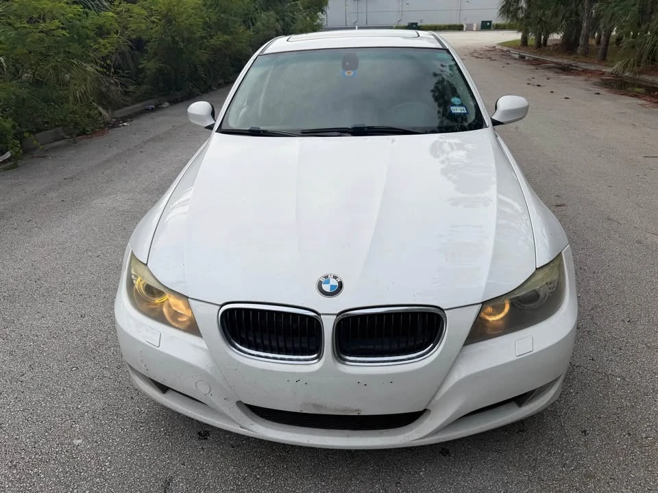 2011 BMW E90 3 Series Sedan - Image 3 of 15