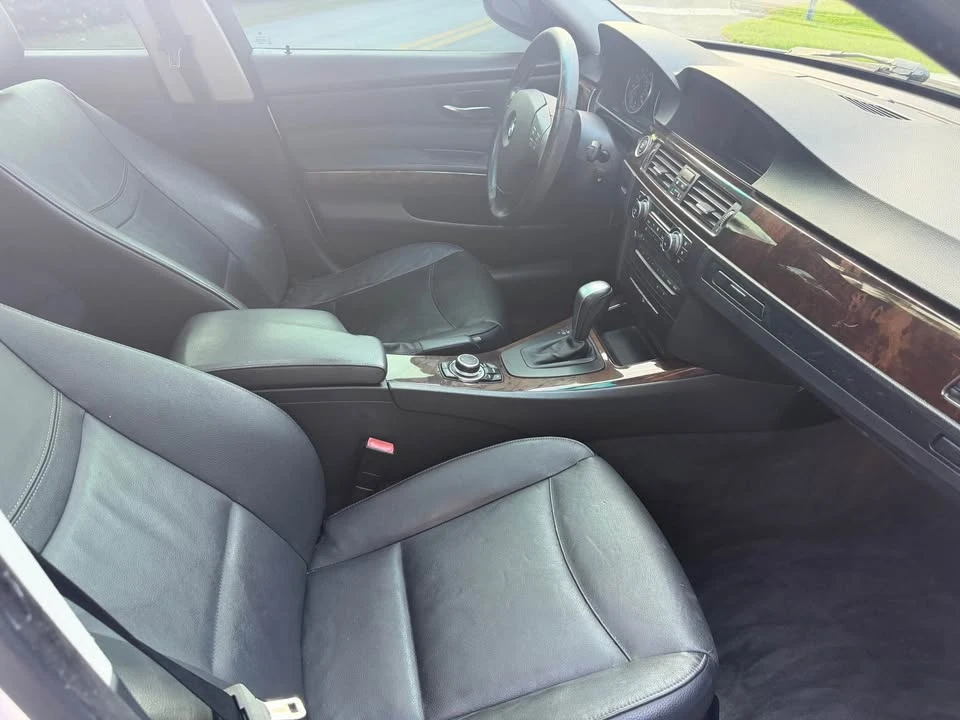 2011 BMW E90 3 Series Sedan - Image 13 of 15