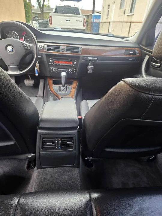 2011 BMW E90 3 Series Sedan - Image 19 of 19