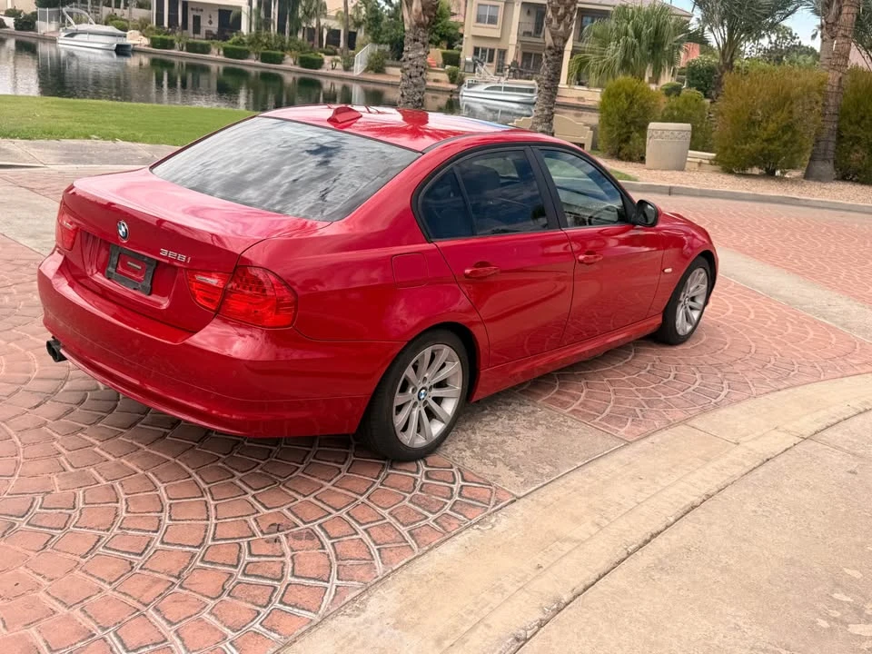 2011 BMW E90 3 Series Sedan - Image 8 of 19