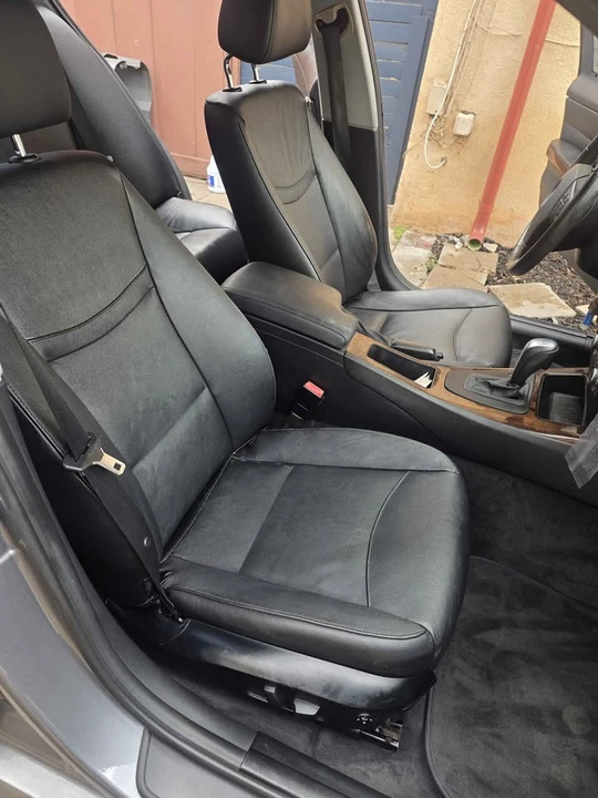 2011 BMW E90 3 Series Sedan - Image 11 of 19