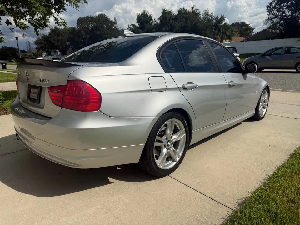 2011 BMW E90 3 Series Sedan - Image 3 of 19