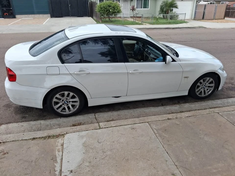 2011 BMW E90 3 Series Sedan - Image 2 of 9