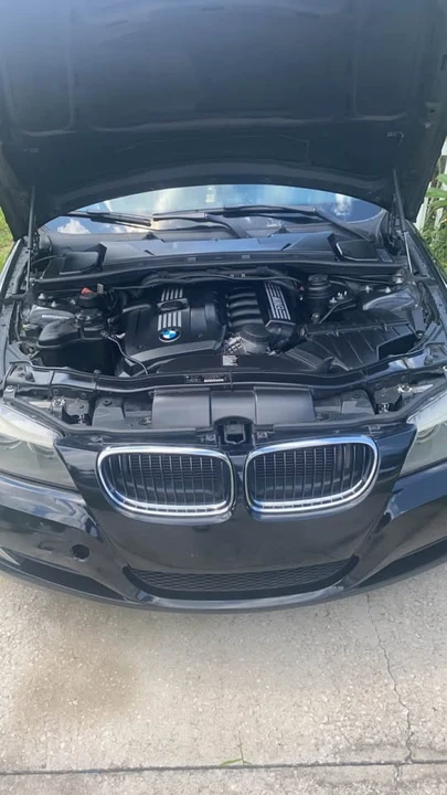 2011 BMW E90 3 Series Sedan - Image 3 of 9