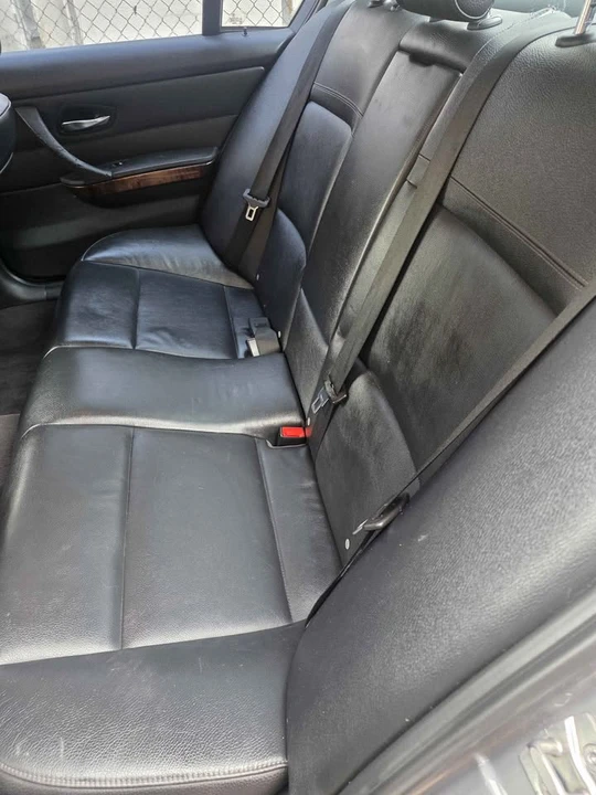 2011 BMW E90 3 Series Sedan - Image 16 of 19