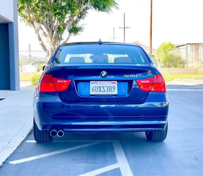 2011 BMW E90 3 Series Sedan - Image 5 of 20
