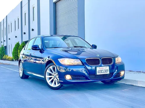 2011 BMW 3 Series 328i Sedan 4D
