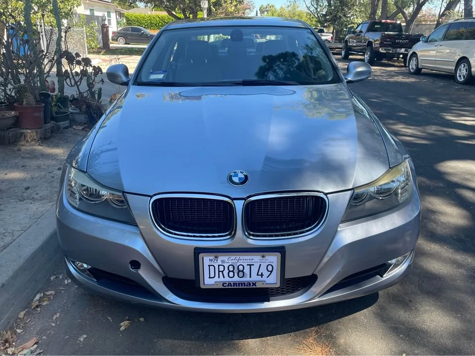 2011 BMW E90 3 Series Sedan - Image 3 of 9