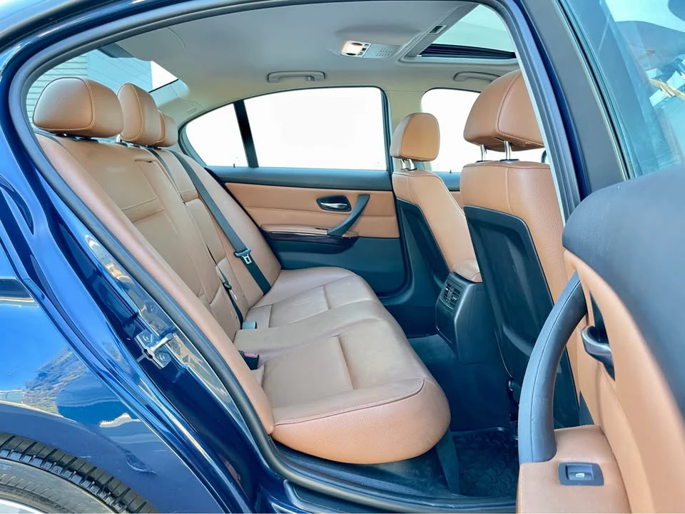 2011 BMW E90 3 Series Sedan - Image 14 of 20