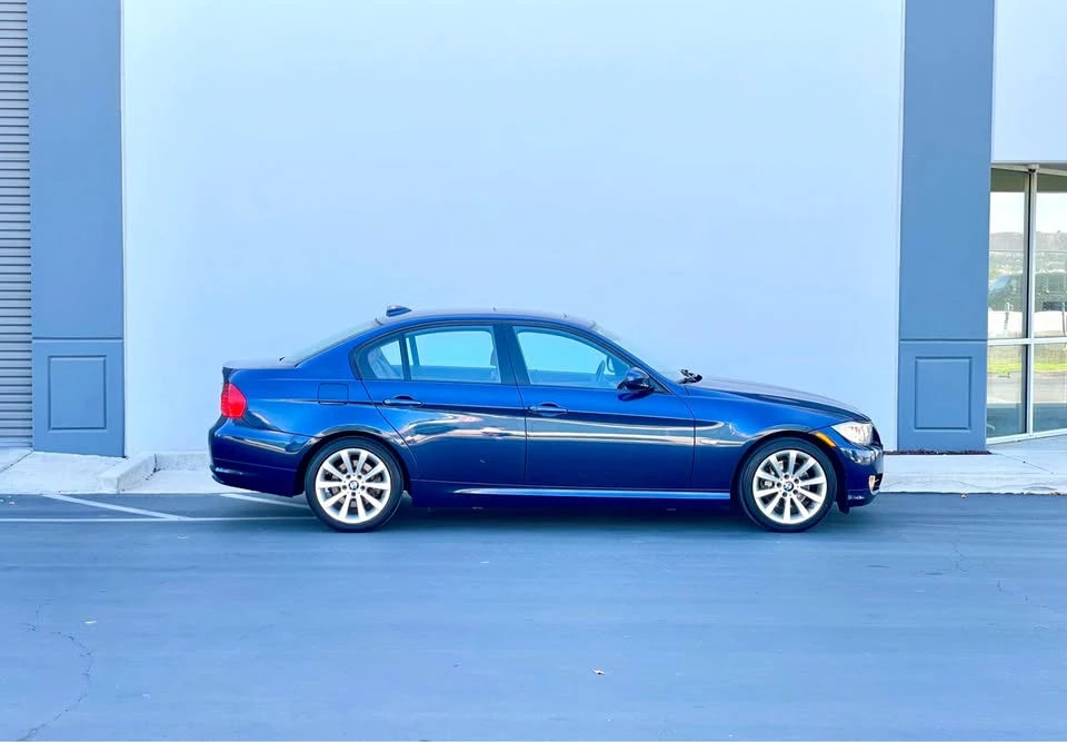 2011 BMW E90 3 Series Sedan - Image 3 of 20