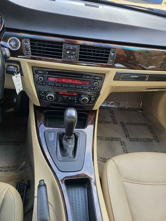 2011 BMW E90 3 Series Sedan - Image 15 of 20