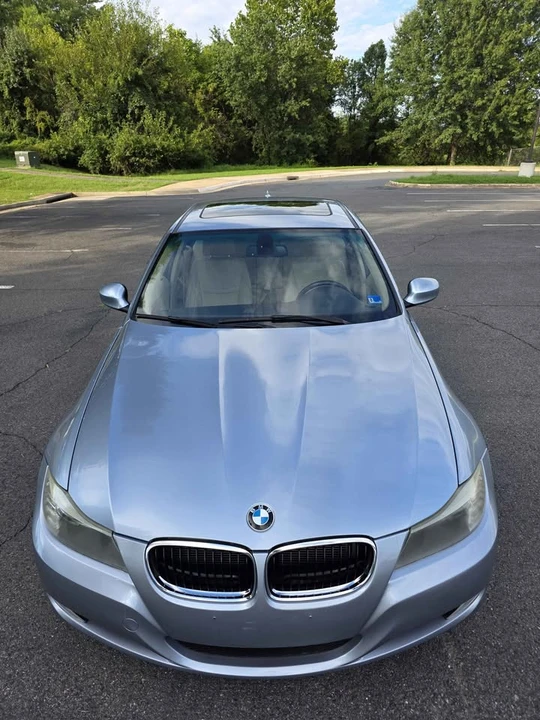 2011 BMW E90 3 Series Sedan - Image 3 of 20