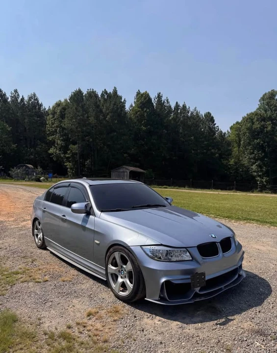 2011 BMW E90 3 Series Sedan - Image 4 of 10