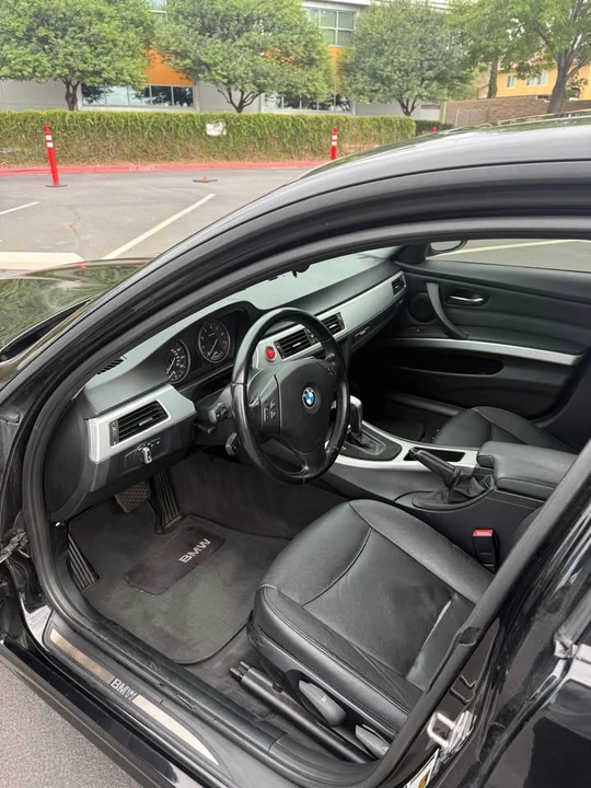 2011 BMW E90 3 Series Sedan - Image 8 of 13