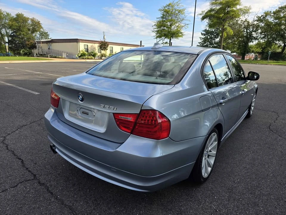 2011 BMW E90 3 Series Sedan - Image 6 of 20