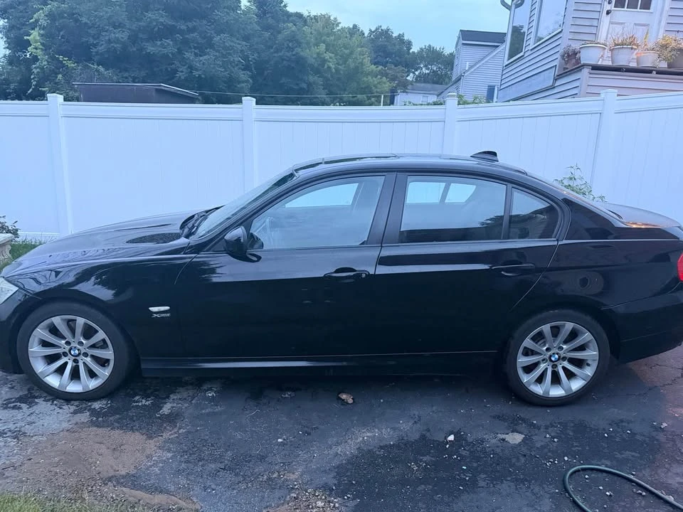 2011 BMW E90 3 Series Sedan - Image 10 of 10