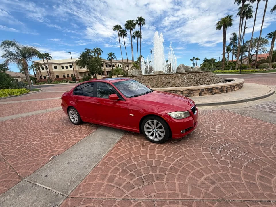 2011 BMW E90 3 Series Sedan - Image 11 of 19