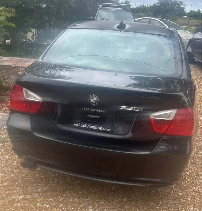 2011 BMW E90 3 Series Sedan - Image 2 of 11
