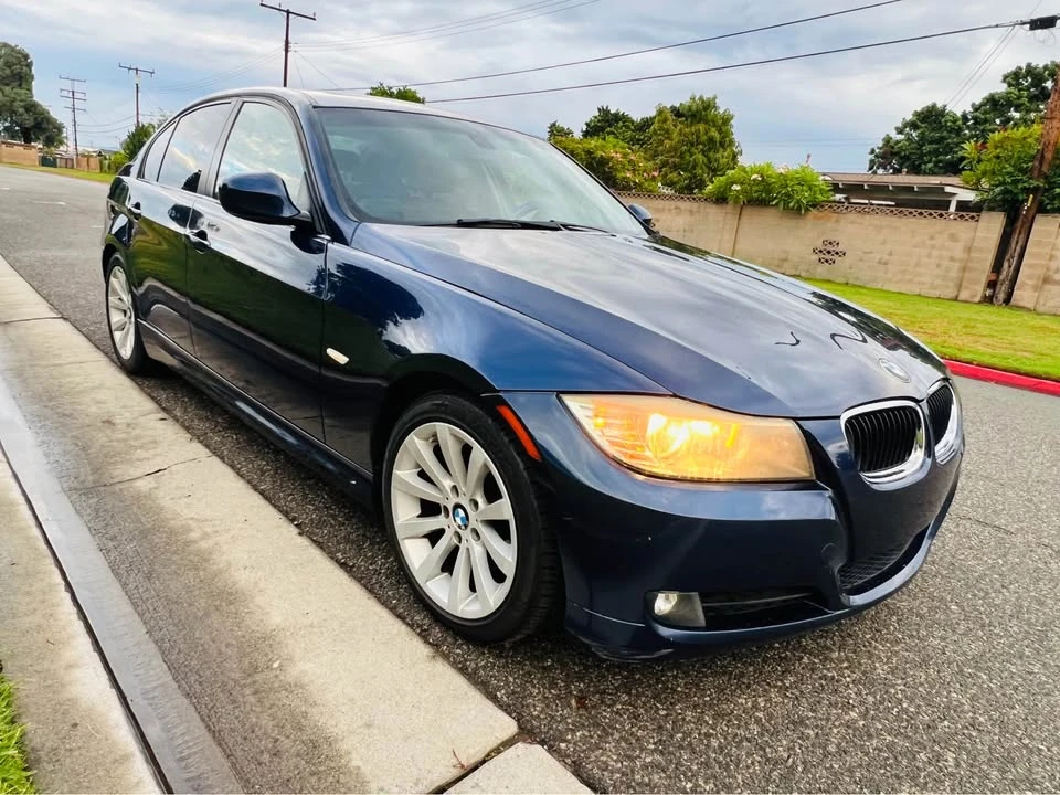 2011 BMW E90 3 Series Sedan - Image 6 of 13