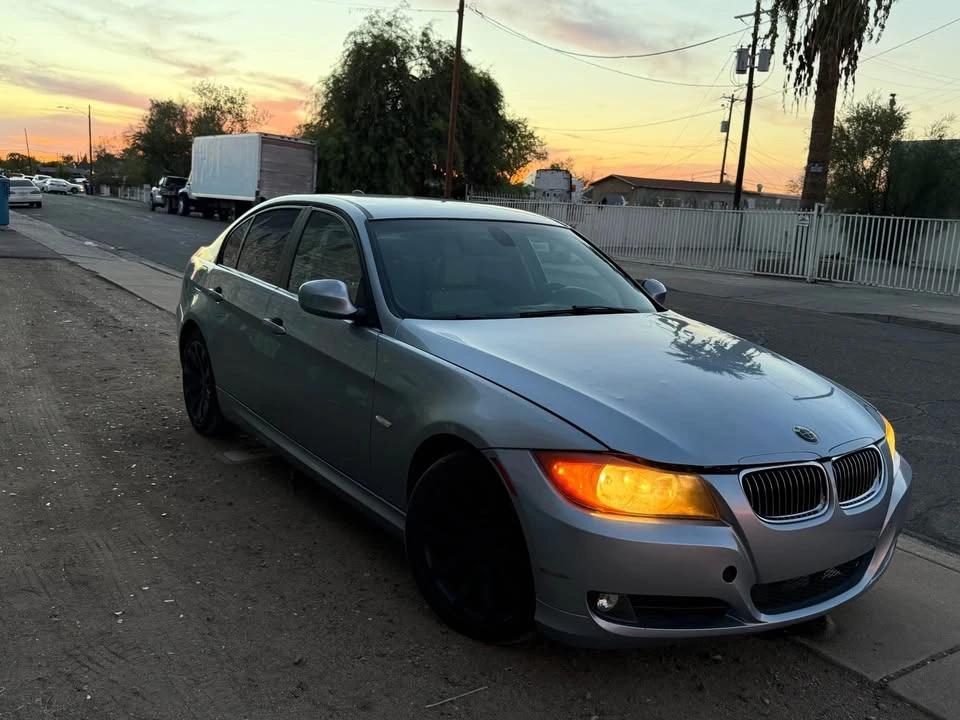 2011 BMW E90 3 Series Sedan - Image 3 of 6
