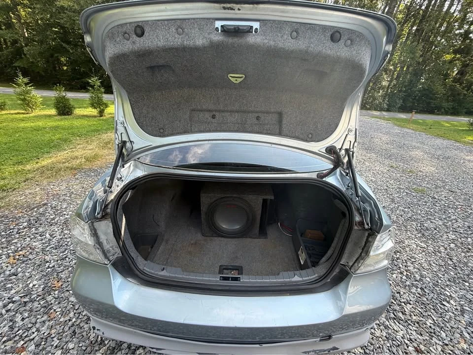 2011 BMW E90 3 Series Sedan - Image 7 of 10
