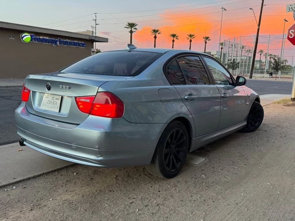 2011 BMW E90 3 Series Sedan - Image 4 of 6