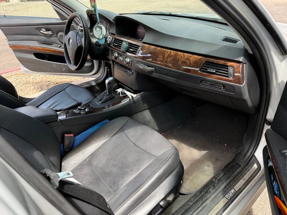 2011 BMW E90 3 Series Sedan - Image 11 of 11