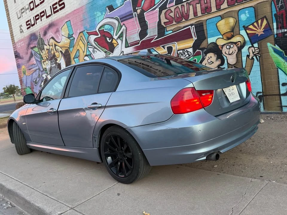 2011 BMW E90 3 Series Sedan - Image 2 of 6