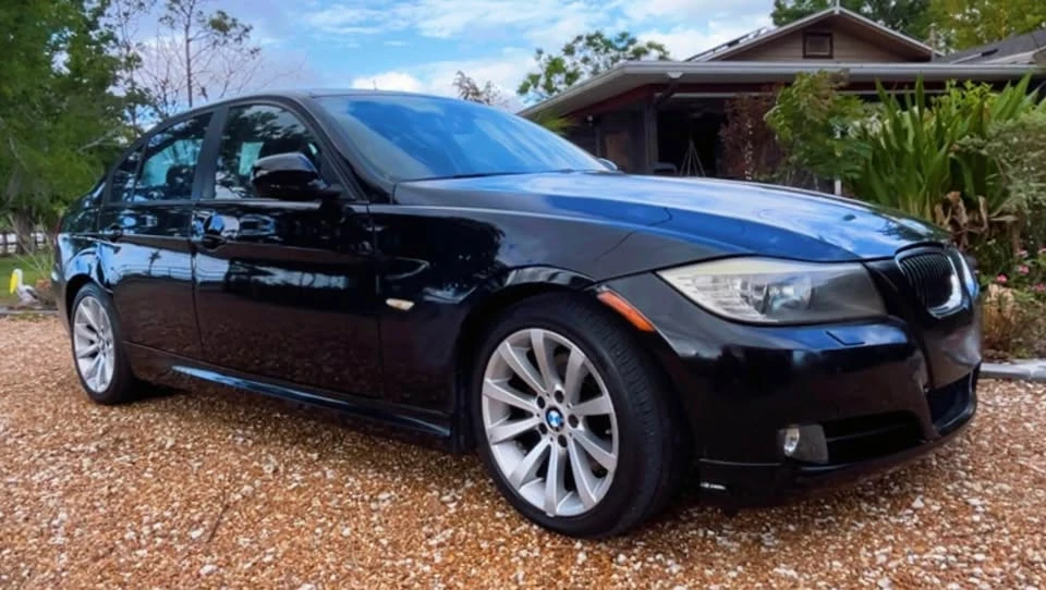 2011 BMW E90 3 Series Sedan - Image 7 of 11