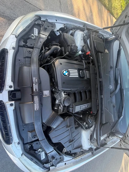 2011 BMW E90 3 Series Sedan - Image 10 of 10