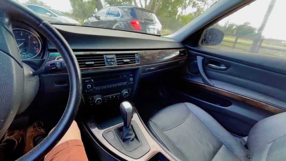 2011 BMW E90 3 Series Sedan - Image 11 of 11