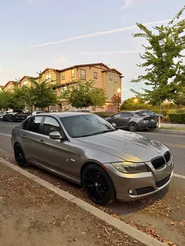 2011 BMW 3 Series 328i Sedan 4D