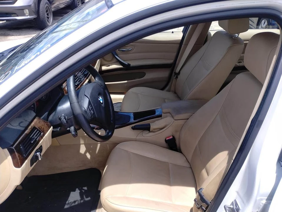 2011 BMW E90 3 Series Sedan - Image 11 of 18