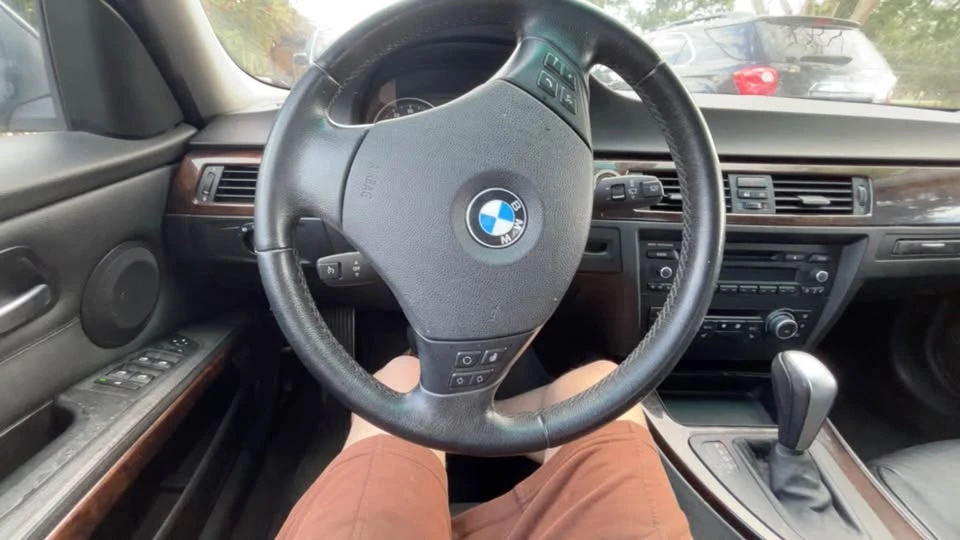 2011 BMW E90 3 Series Sedan - Image 10 of 11