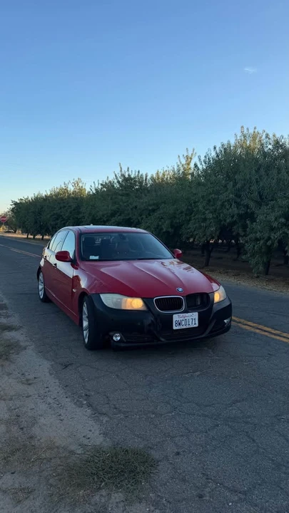 2011 BMW E90 3 Series Sedan - Image 3 of 8