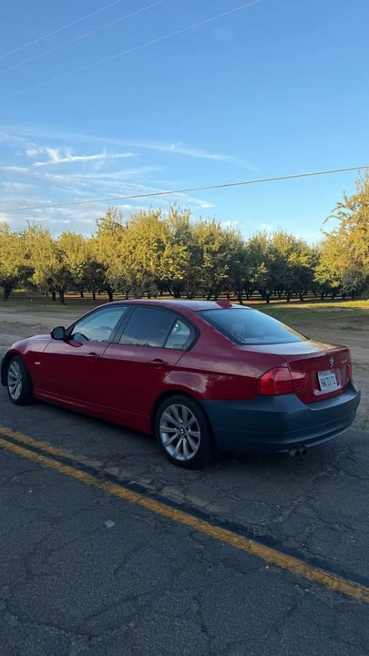 2011 BMW E90 3 Series Sedan - Image 6 of 8