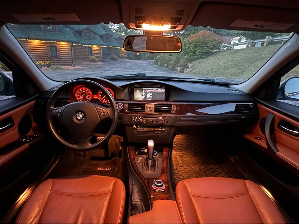 2011 BMW E90 3 Series Sedan - Image 11 of 20
