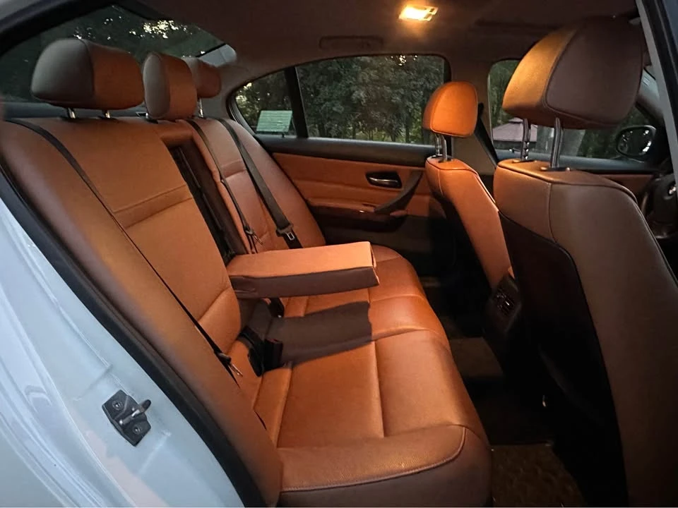 2011 BMW E90 3 Series Sedan - Image 17 of 20