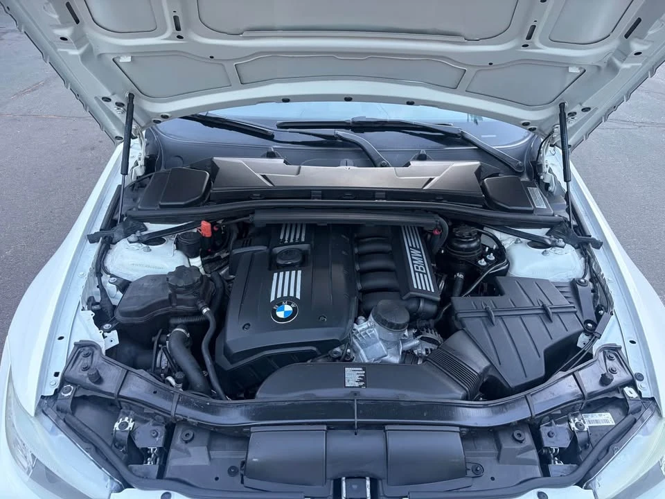 2011 BMW E90 3 Series Sedan - Image 13 of 13