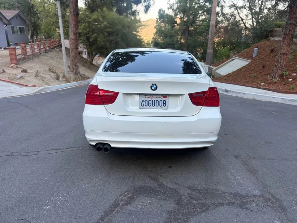 2011 BMW E90 3 Series Sedan - Image 3 of 13