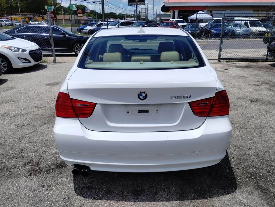2011 BMW E90 3 Series Sedan - Image 6 of 18
