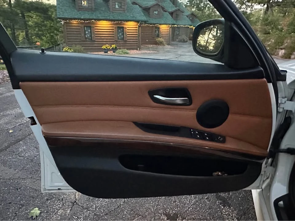 2011 BMW E90 3 Series Sedan - Image 19 of 20