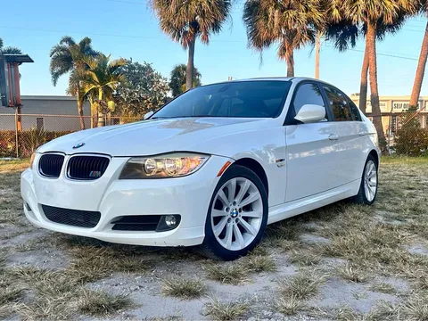 2011 BMW 3 Series 328i Sedan 4D