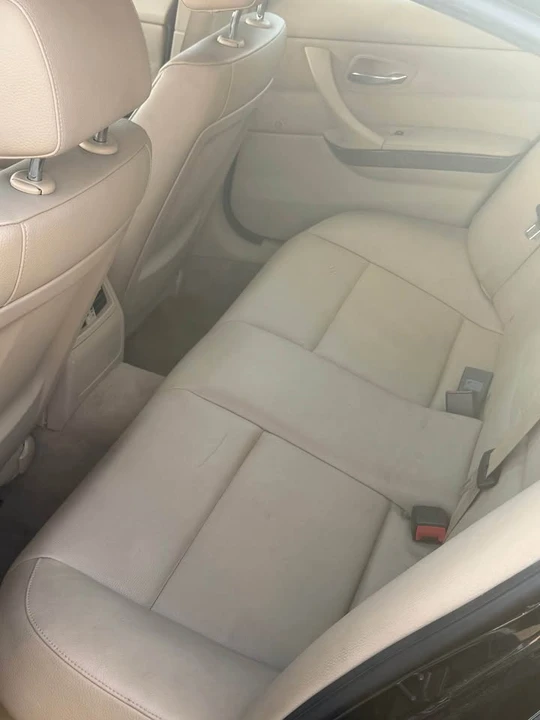 2011 BMW E90 3 Series Sedan - Image 10 of 17